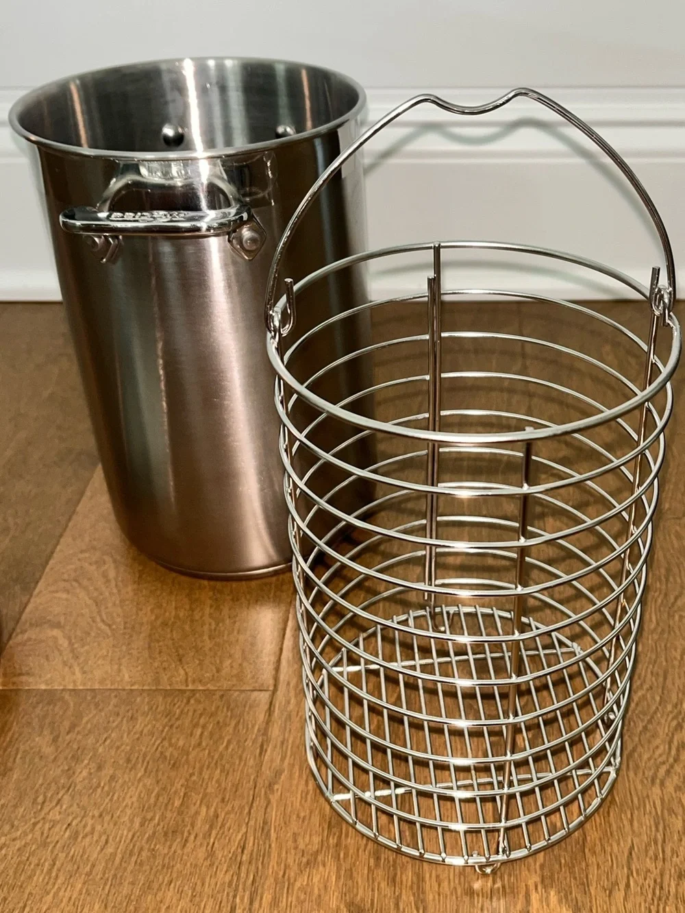 All-Clad Stainless Steel Asparagus Steamer 8.5”x6” Tall Pot w/ Basket & Lid